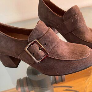 Earthies - grey suede 8.5
